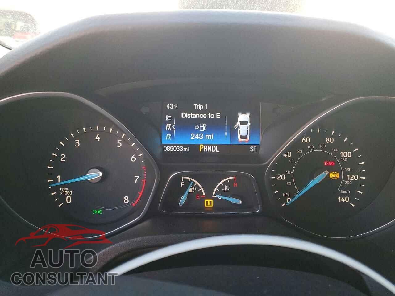 FORD FOCUS 2017 - 1FADP3F24HL203111