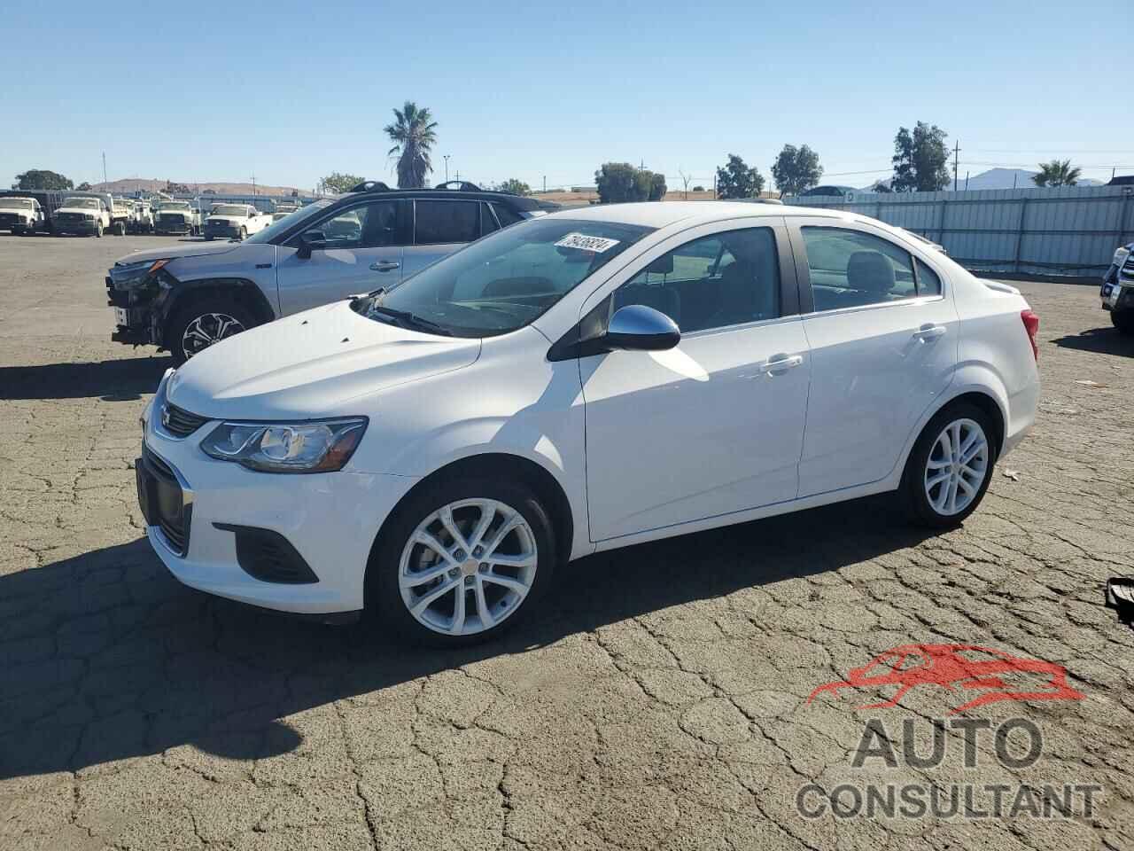 CHEVROLET SONIC 2017 - 1G1JF5SB2H4119082