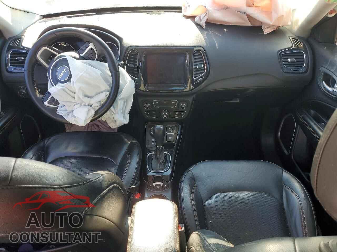 JEEP COMPASS 2018 - 3C4NJDCB9JT398627