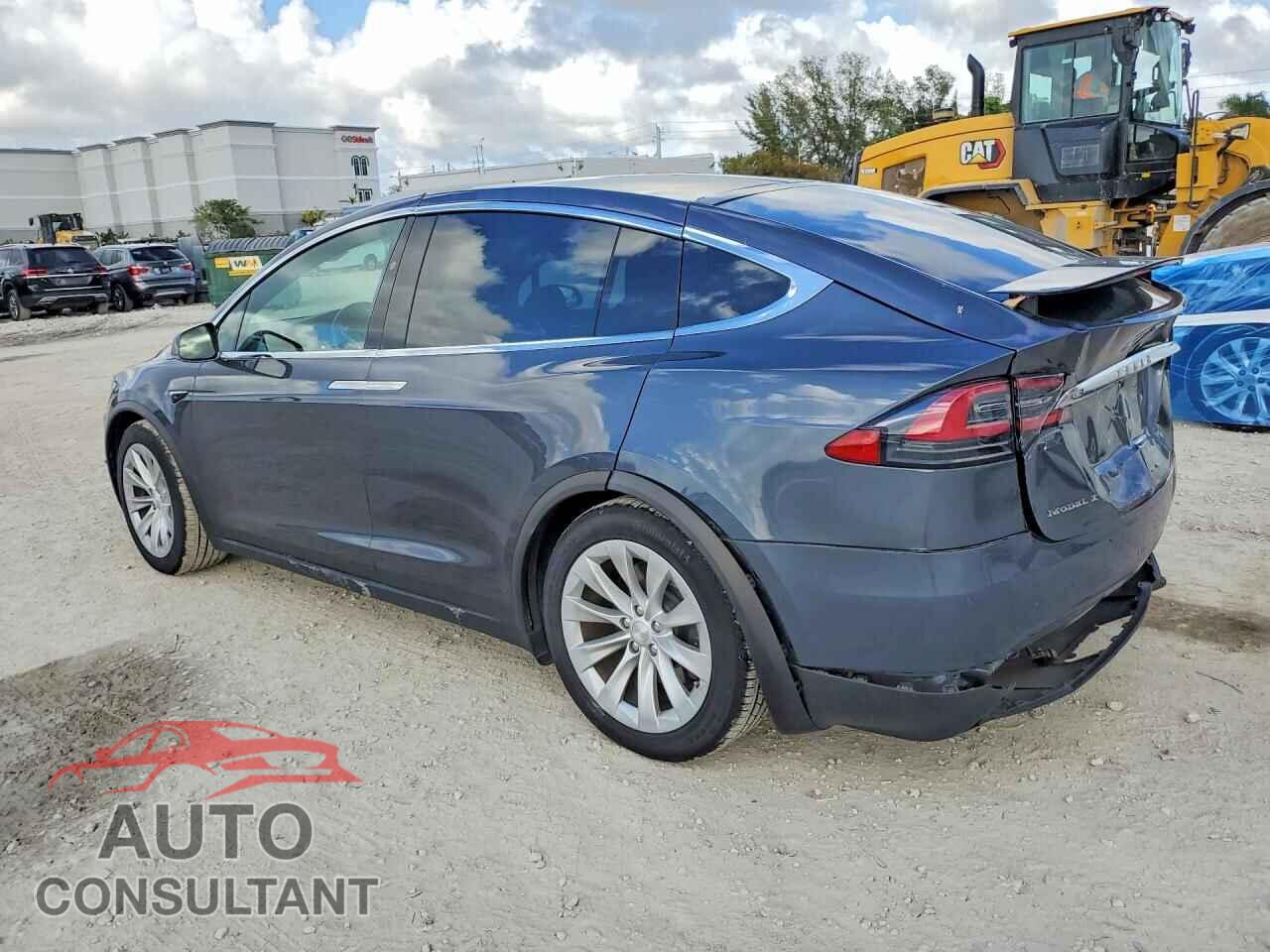 TESLA MODEL X 2017 - 5YJXCBE2XHF077841