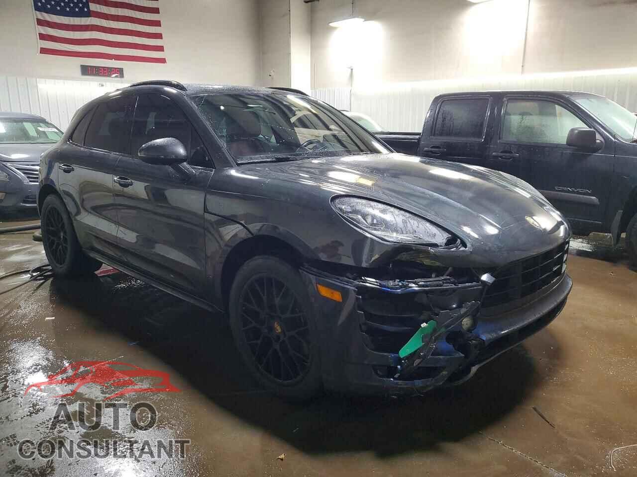 PORSCHE MACAN 2018 - WP1AG2A52JLB64595