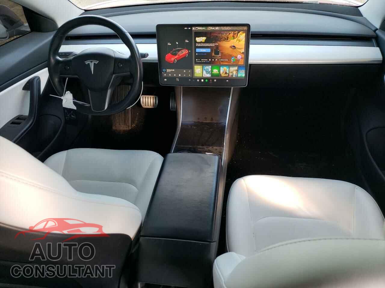 TESLA MODEL 3 2018 - 5YJ3E1EB6JF055375