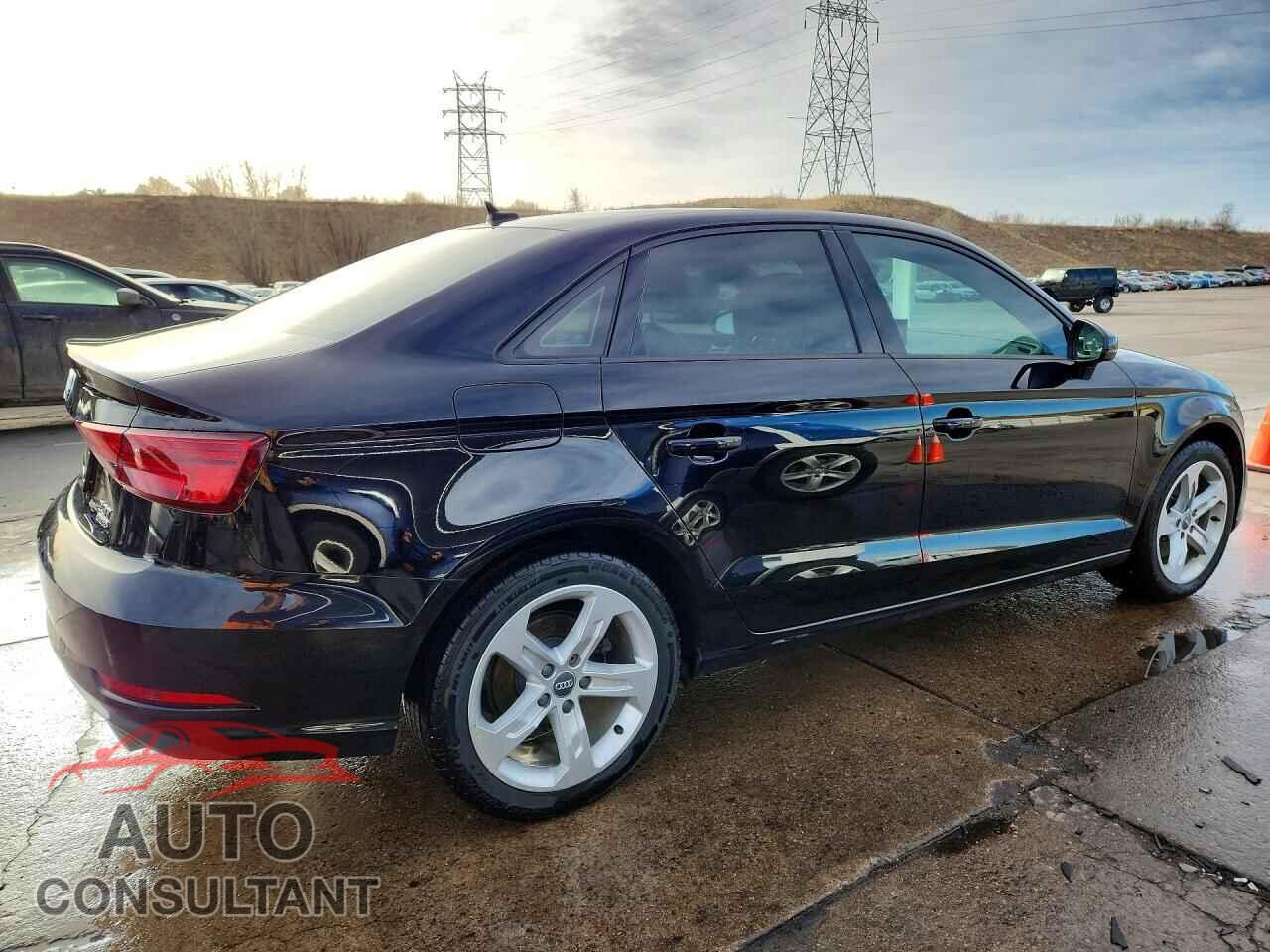 AUDI A3 2018 - WAUB8GFF1J1005478