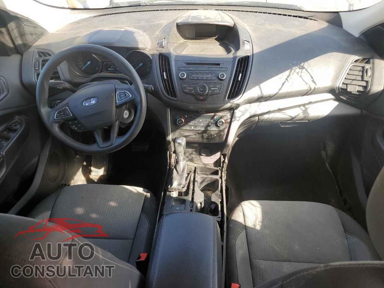 FORD ESCAPE 2017 - 1FMCU9G94HUE22010
