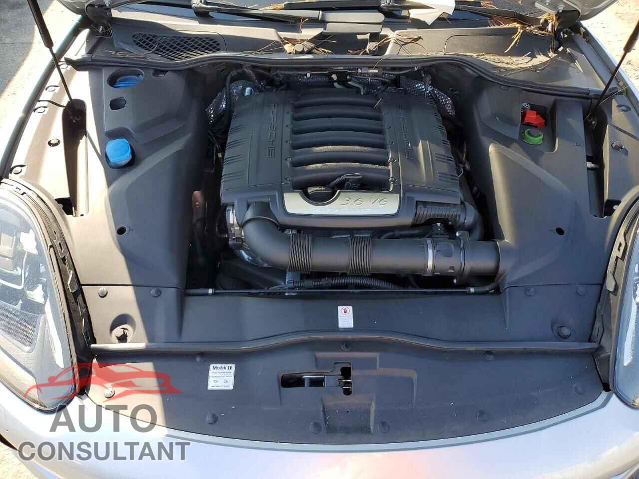 PORSCHE CAYENNE 2017 - WP1AA2A23HKA86349