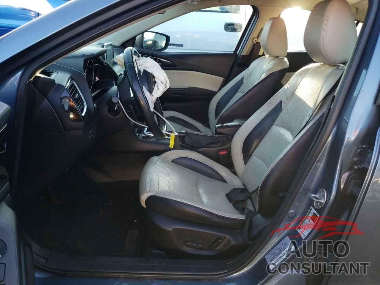 MAZDA 3 2016 - JM1BM1N31G1330045