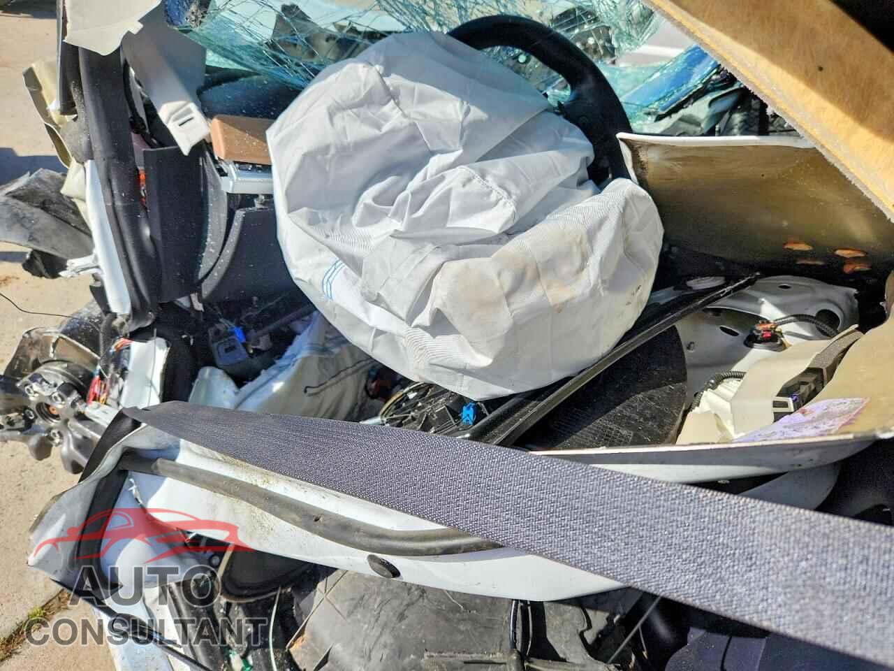 TESLA MODEL 3 2019 - 5YJ3E1EB7KF182590