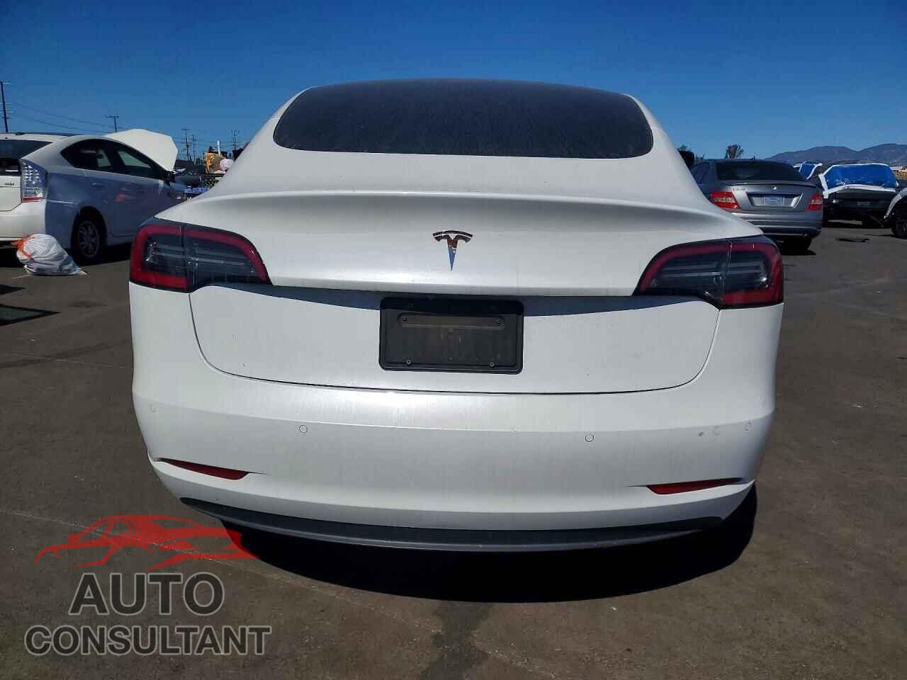 TESLA MODEL 3 2019 - 5YJ3E1EA3KF337479
