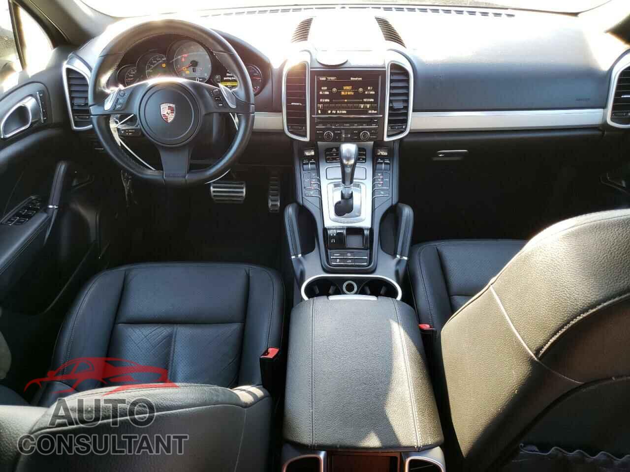 PORSCHE CAYENNE 2011 - WP1AB2A2XBLA55971