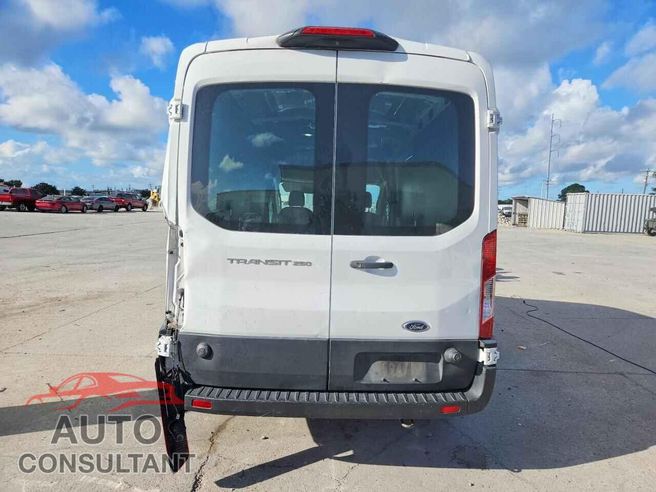 FORD TRANSIT 2020 - 1FTBR1C80LKA51173