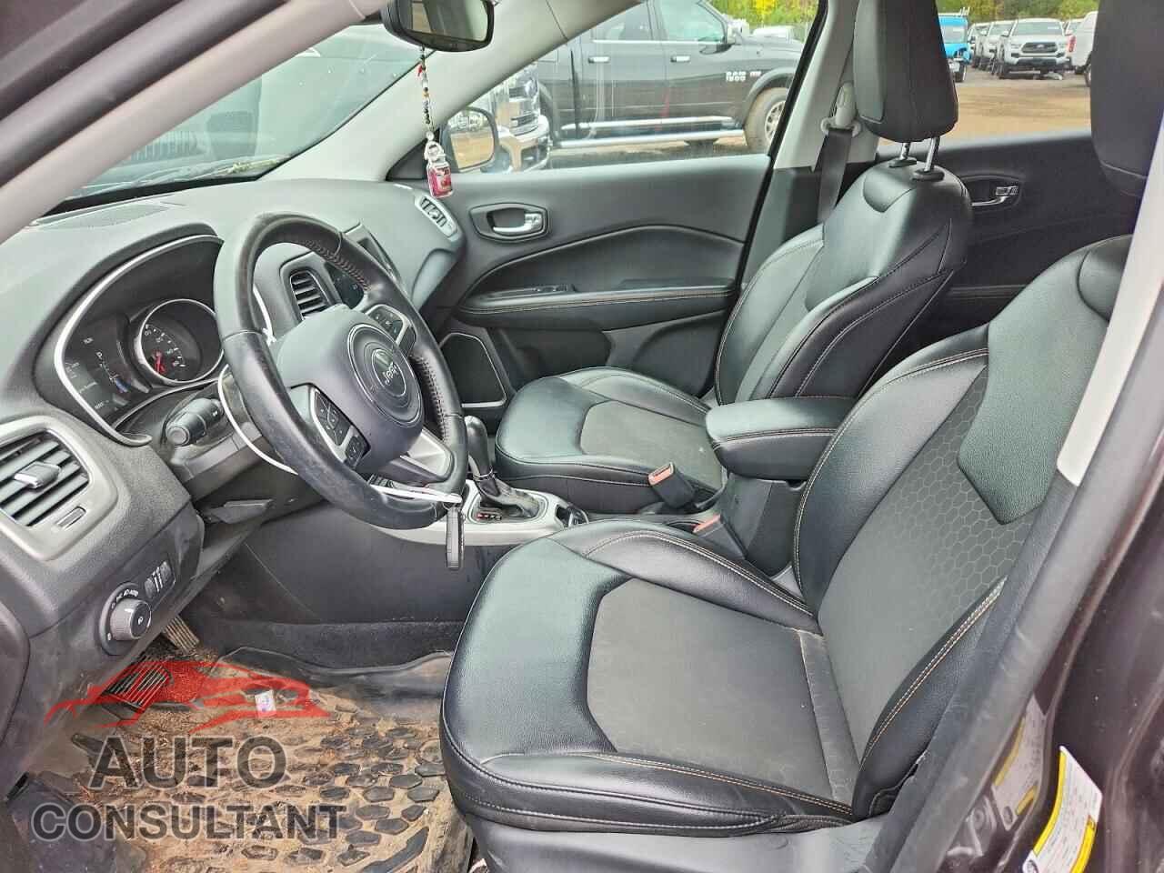 JEEP COMPASS 2019 - 3C4NJDBB7KT792534
