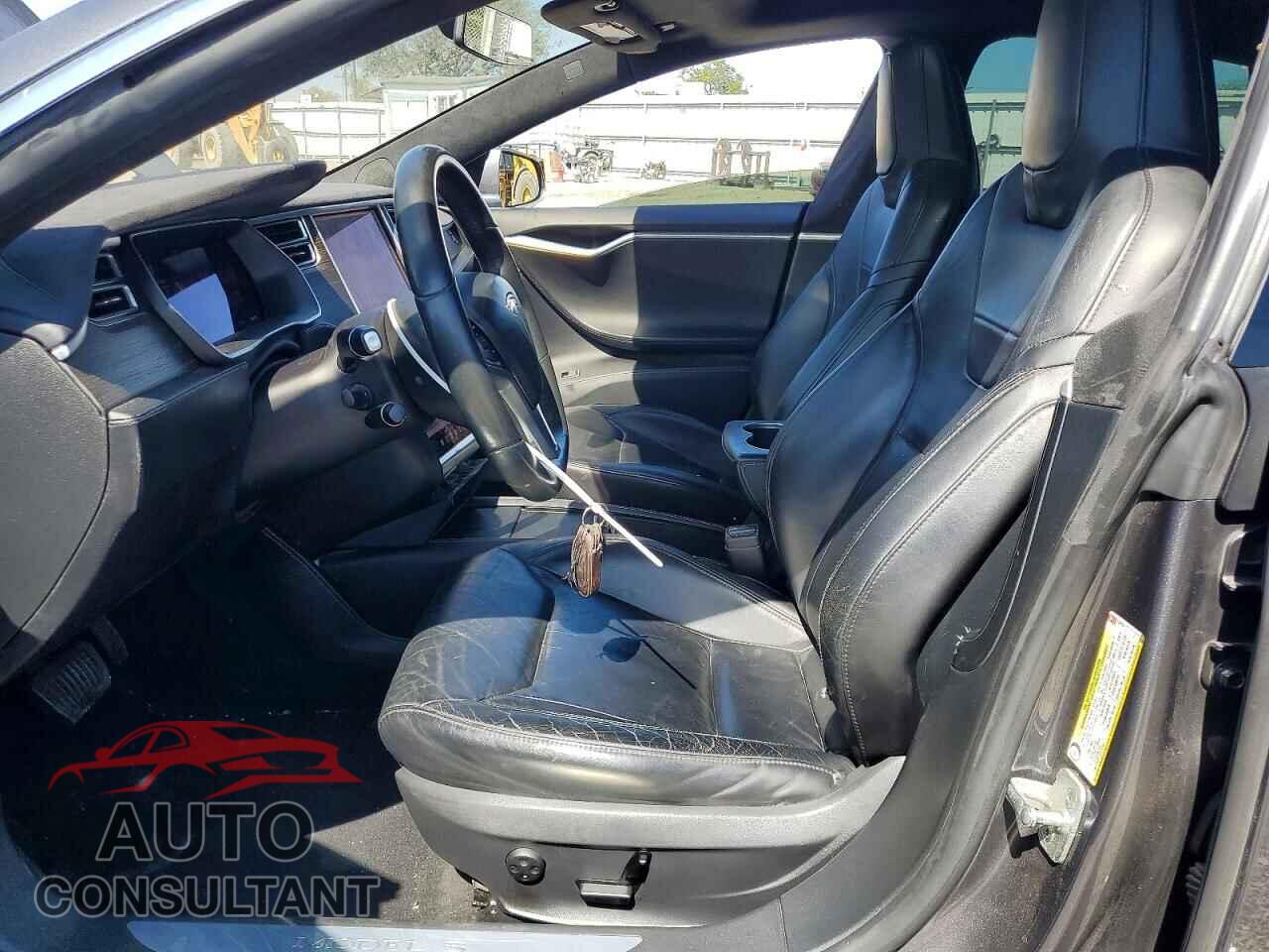 TESLA MODEL S 2016 - 5YJSA1E27GF130004