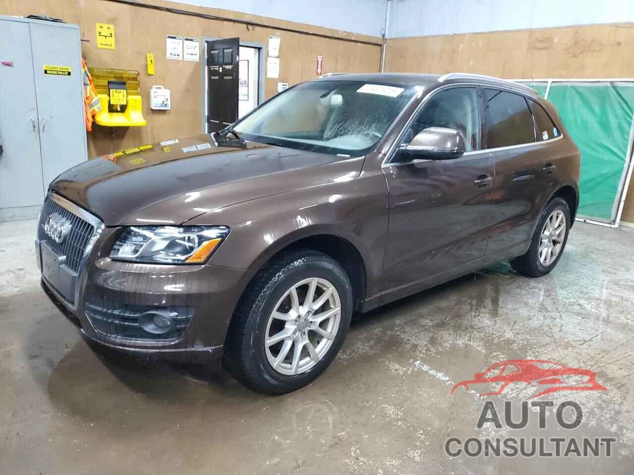 AUDI Q5 2012 - WA1LFAFP1CA110344