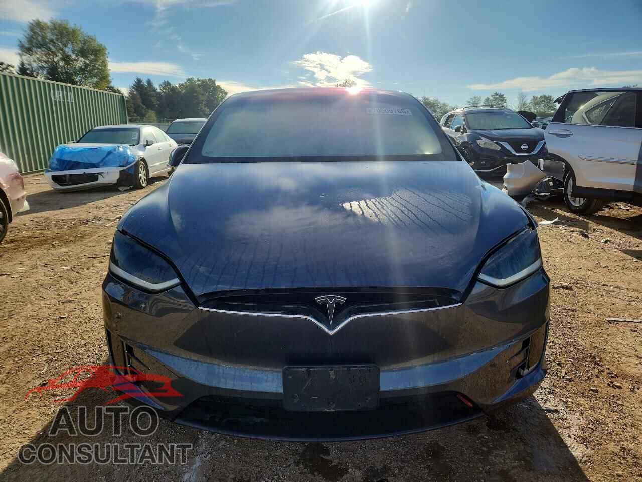 TESLA MODEL X 2016 - 5YJXCAE41GF000835