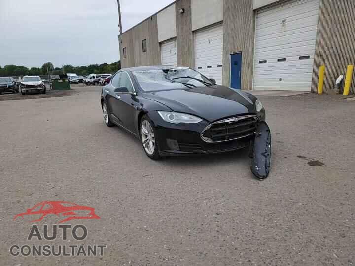 TESLA MODEL S 2015 - 5YJSA1E28FF118670