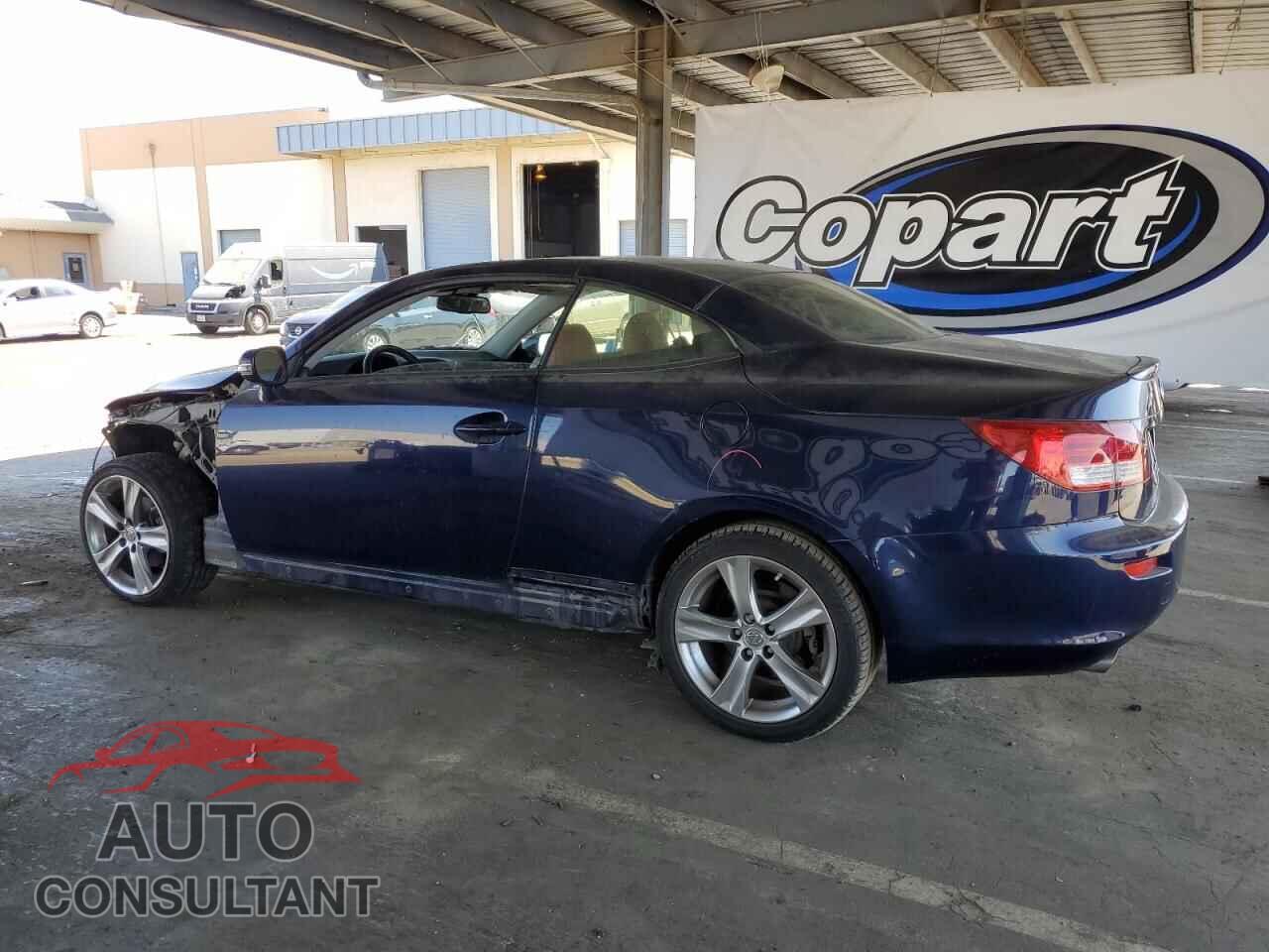 LEXUS IS 2014 - JTHFF2C21E2529405