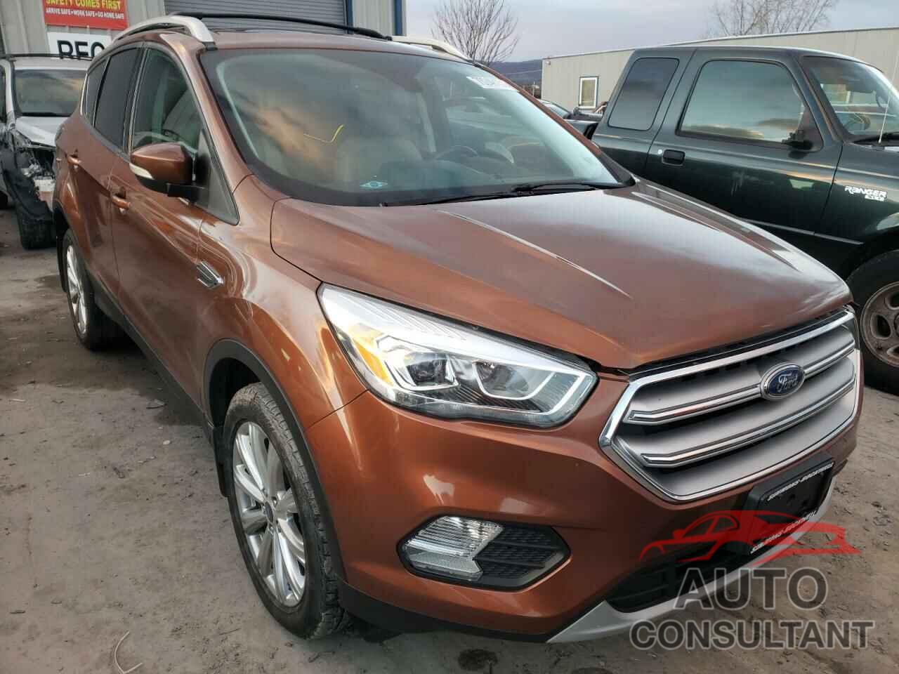 FORD ESCAPE 2017 - 1FMCU9JD7HUA87290