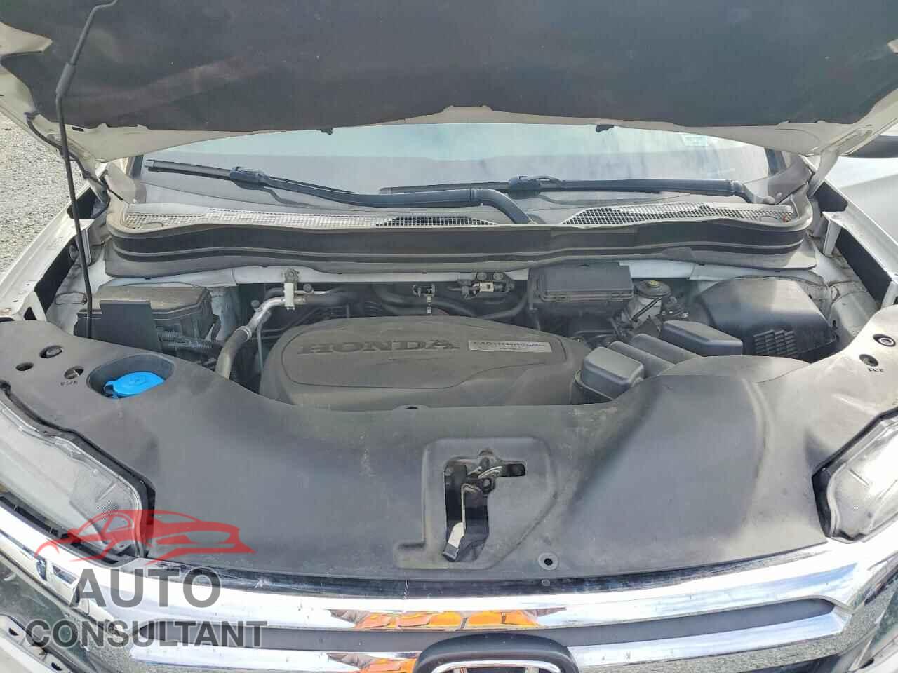 HONDA RIDGELINE 2017 - 5FPYK2F52HB010853