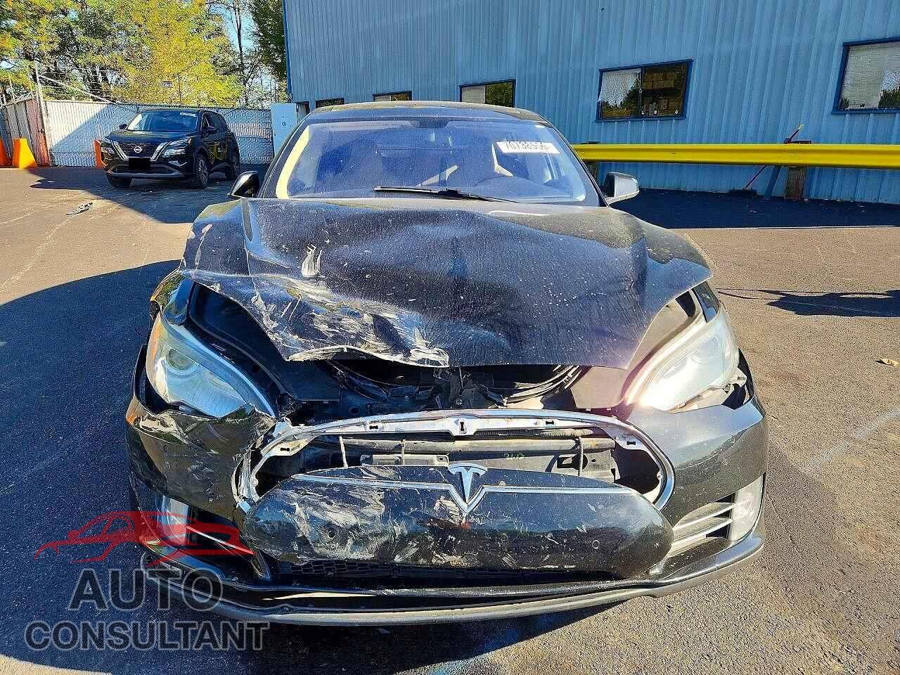 TESLA MODEL S 2014 - 5YJSA1H14EFP50602