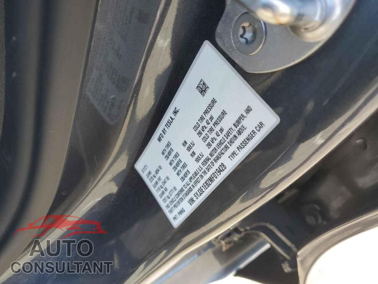 TESLA MODEL 3 2021 - 5YJ3E1EB2MF019428