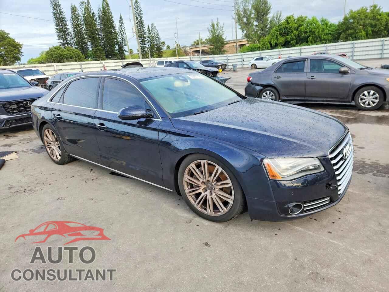 AUDI A8 2011 - WAURVAFD2BN018155