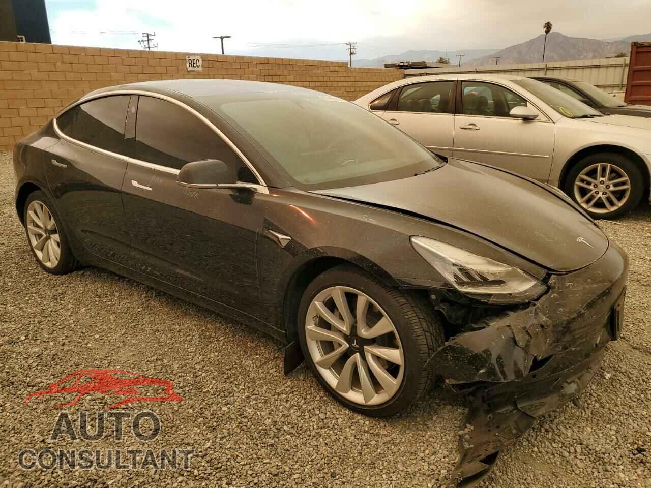 TESLA MODEL 3 2019 - 5YJ3E1EB8KF434170