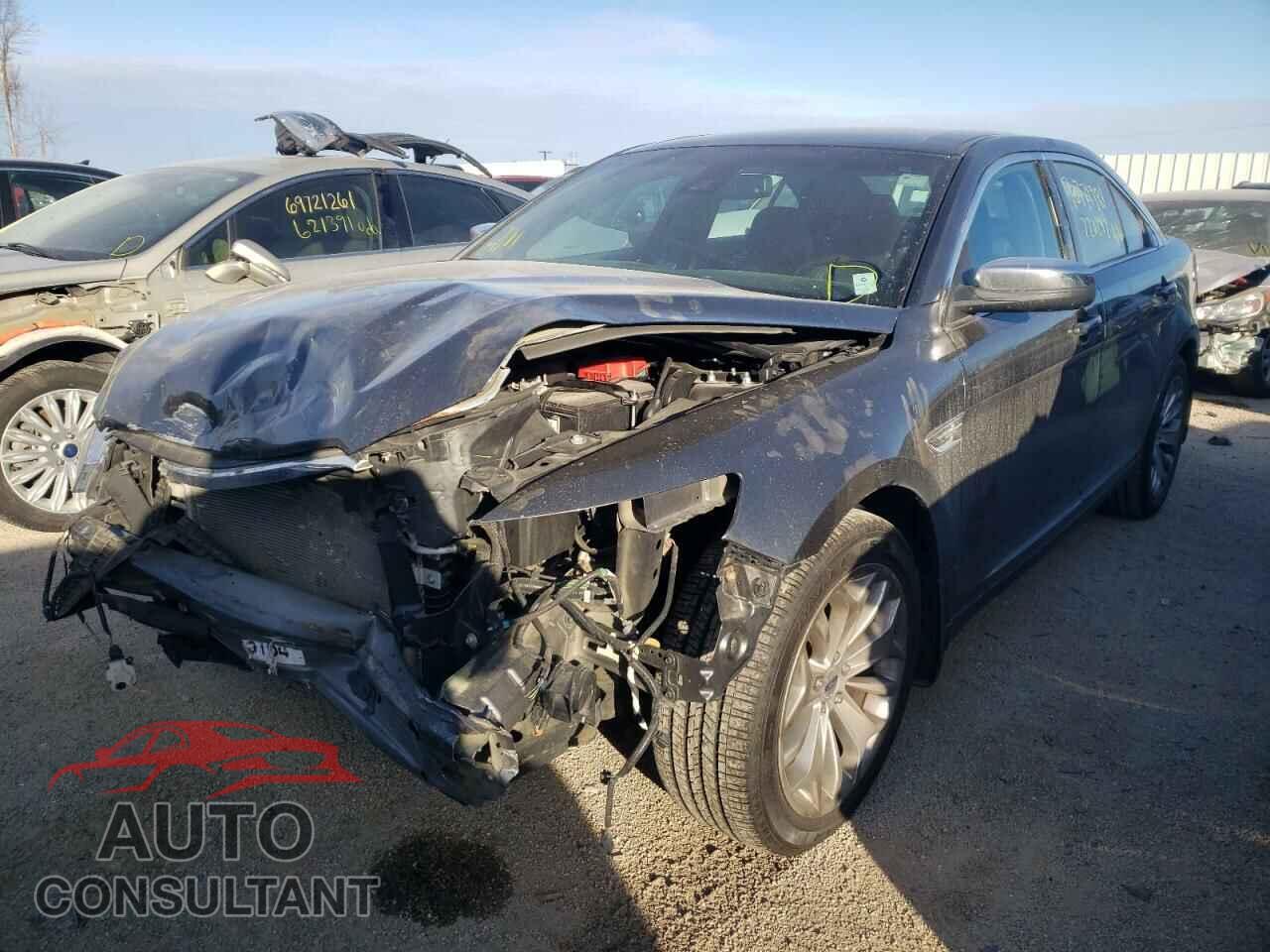 FORD TAURUS 2018 - 1FAHP2F89JG103245
