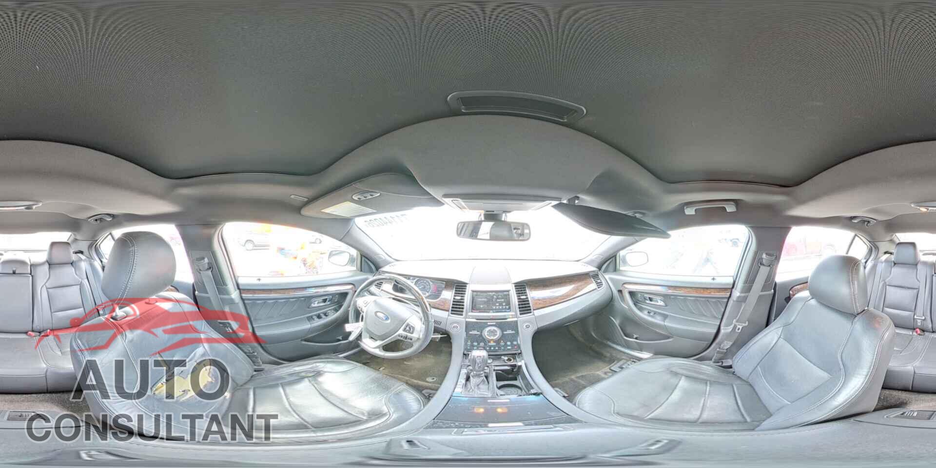 FORD TAURUS 2015 - 1FAHP2F82FG118175