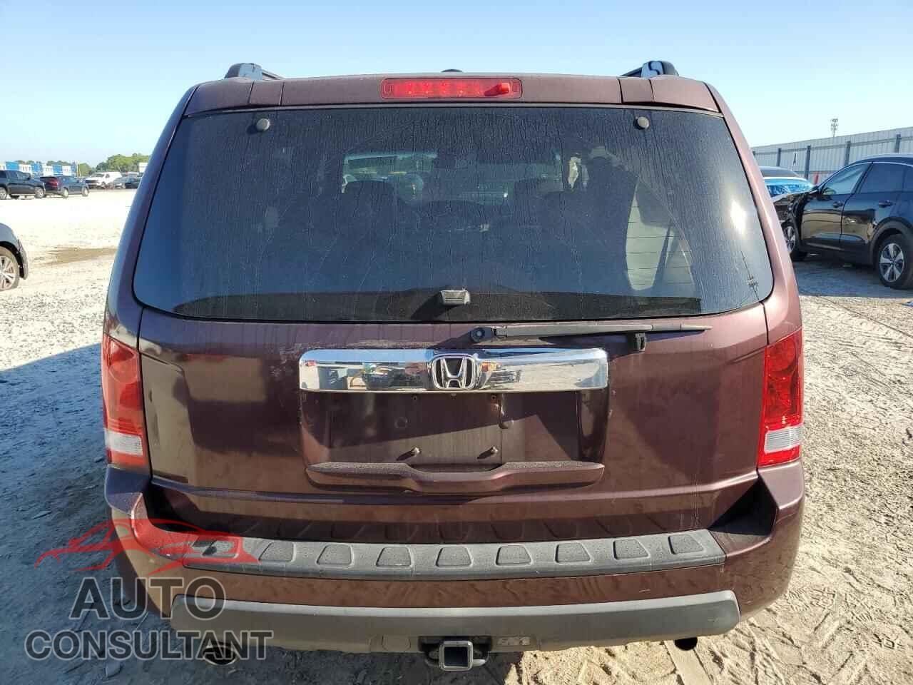 HONDA PILOT 2011 - 5FNYF3H52BB047053