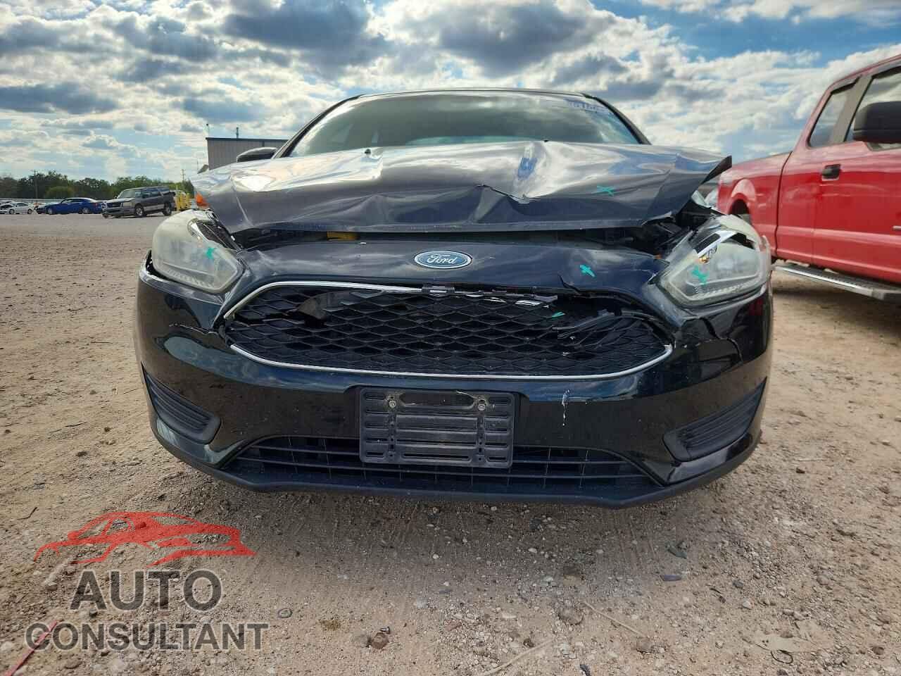 FORD FOCUS 2016 - 1FADP3F22GL305652