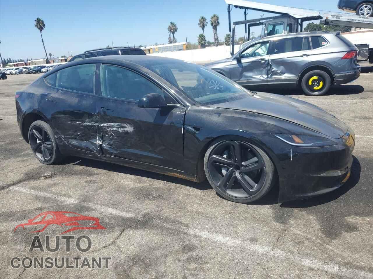TESLA MODEL 3 2025 - 5YJ3E1EA7SF031885