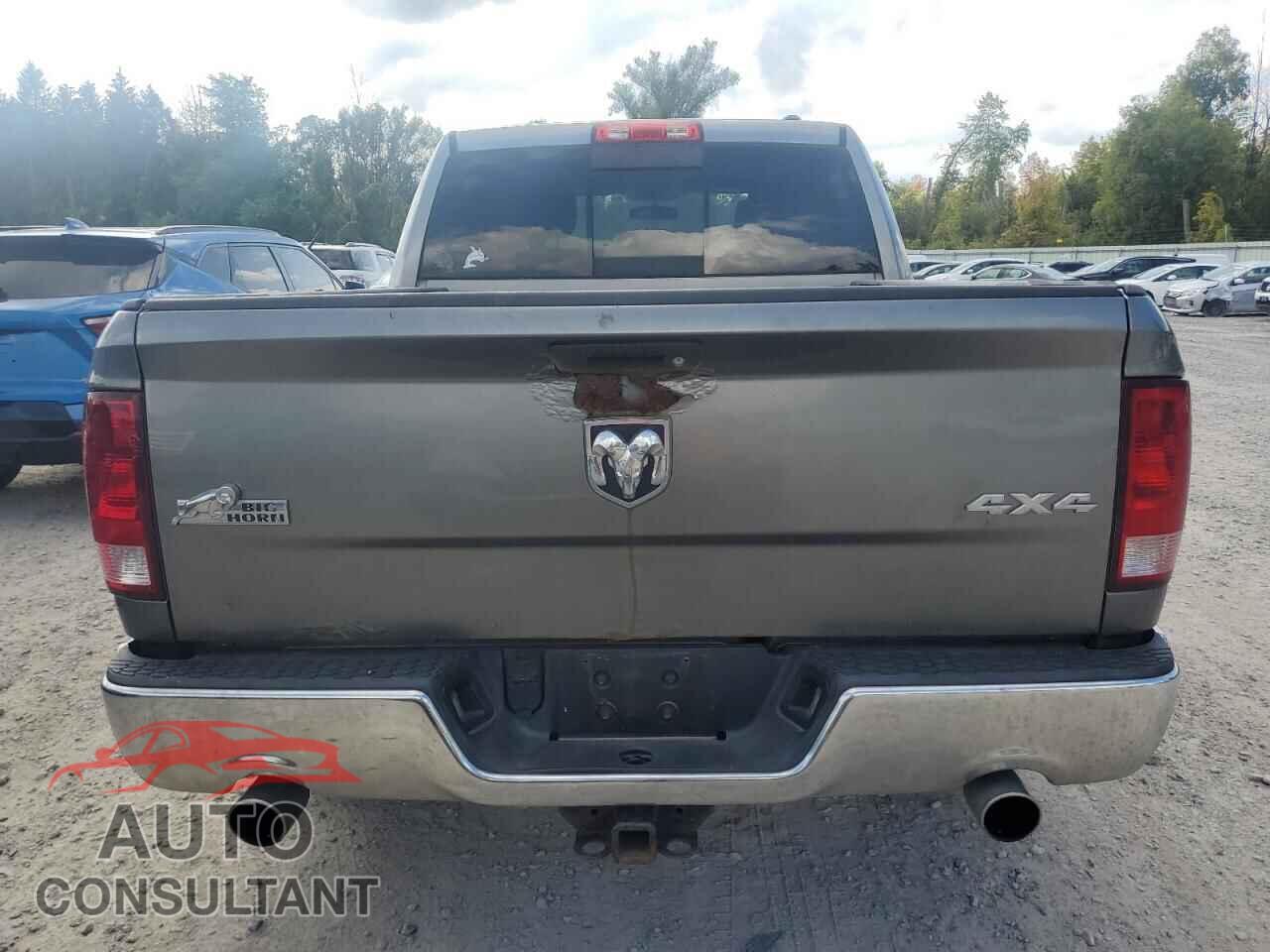DODGE RAM 1500 2012 - 1C6RD7LT8CS345819