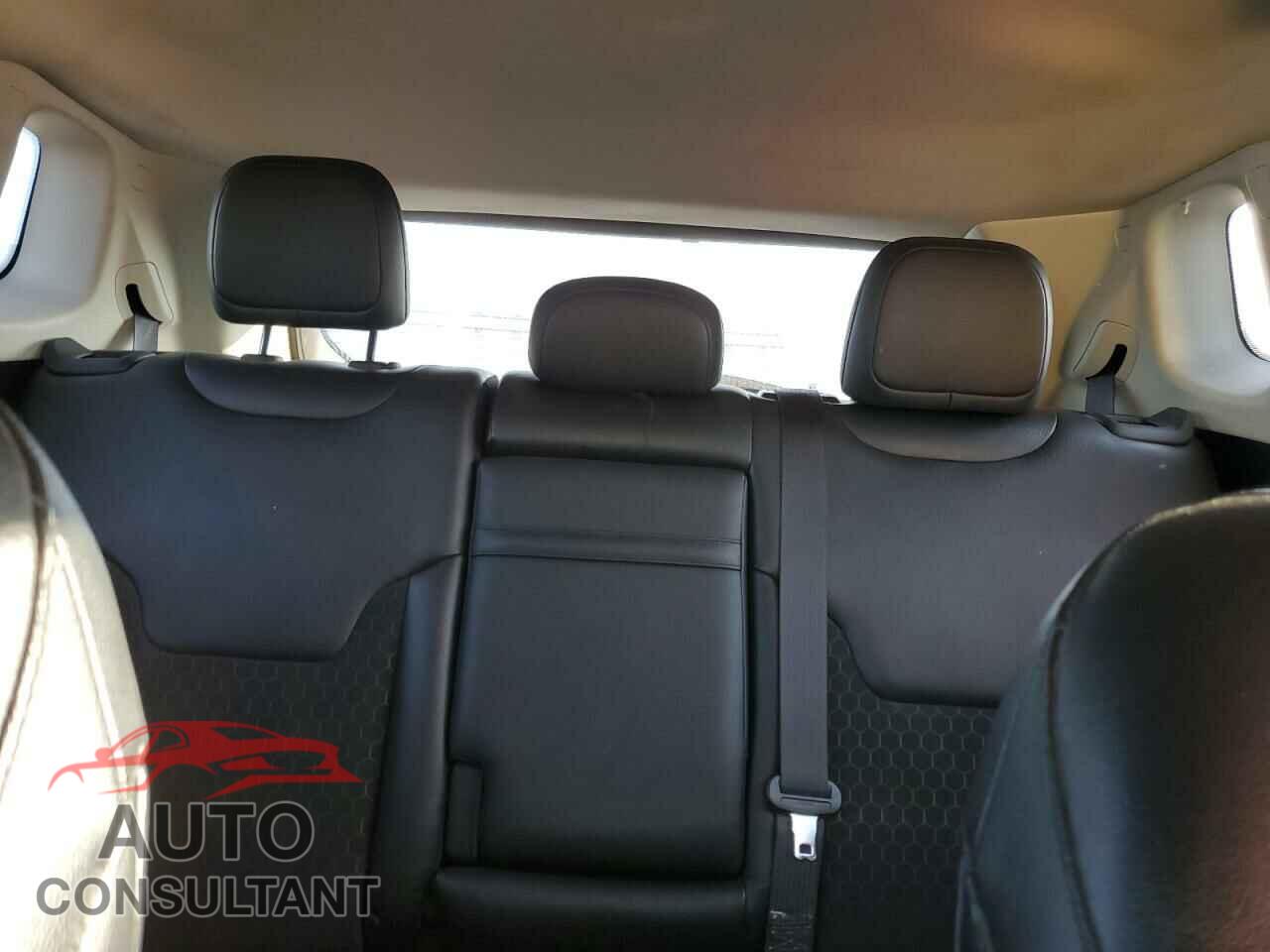 JEEP COMPASS 2018 - 3C4NJDBB2JT199985