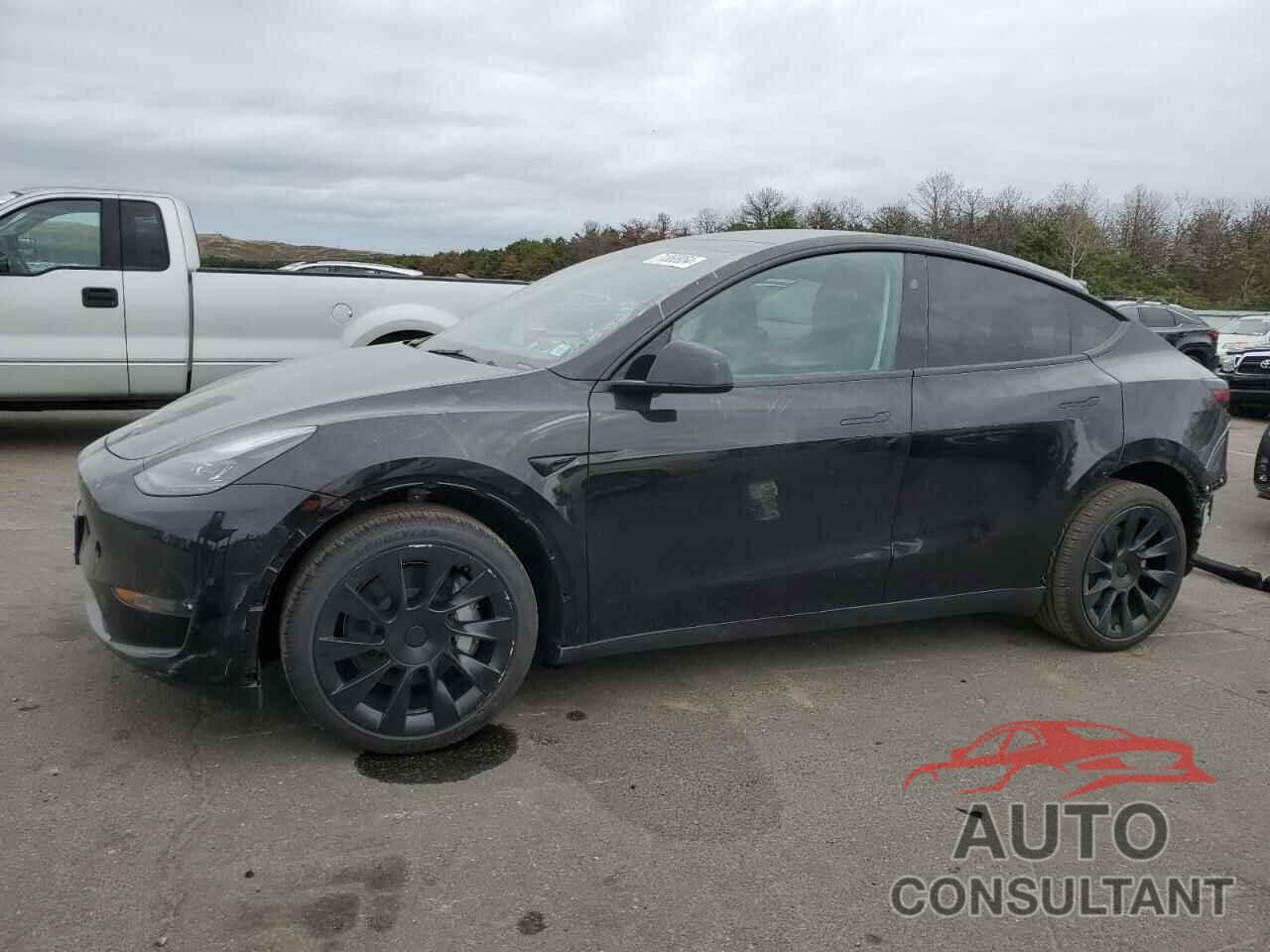 TESLA MODEL Y 2023 - 7SAYGDEE2PA181415