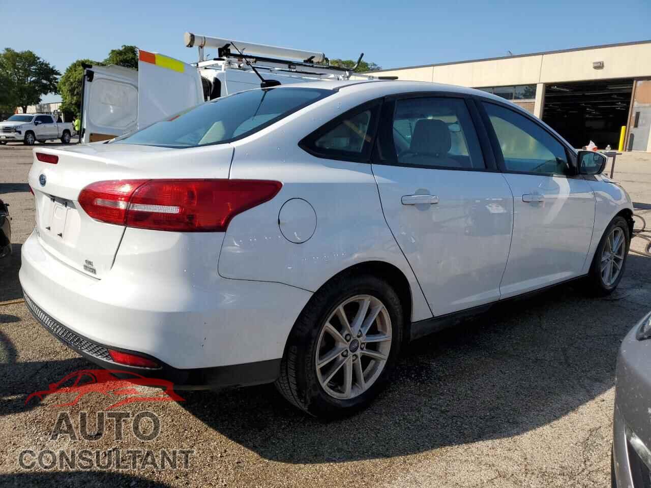 FORD FOCUS 2018 - 1FADP3FE1JL284374