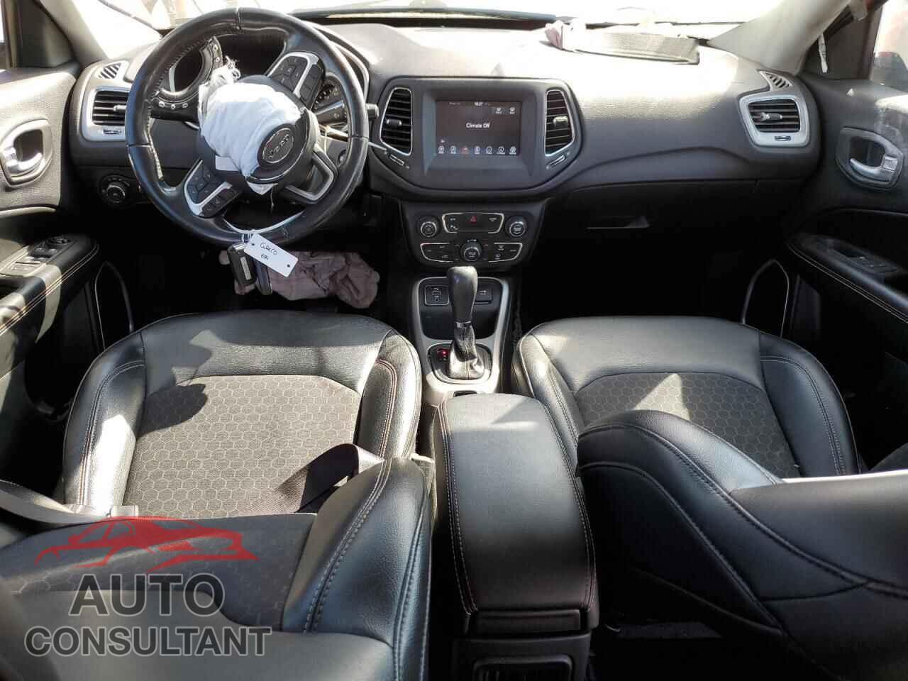 JEEP COMPASS 2017 - 3C4NJCBB1HT661294