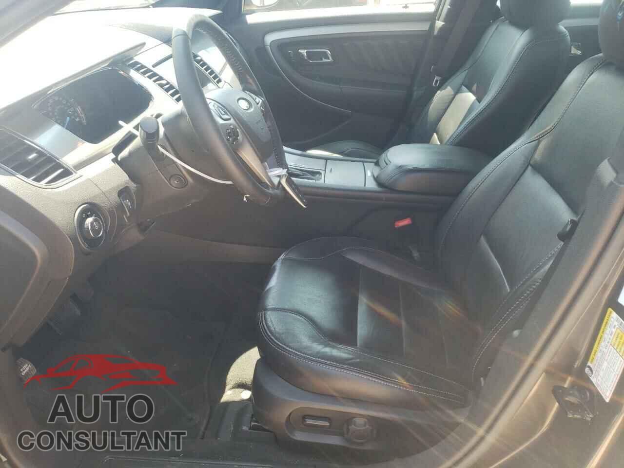 FORD TAURUS 2017 - 1FAHP2E86HG127384