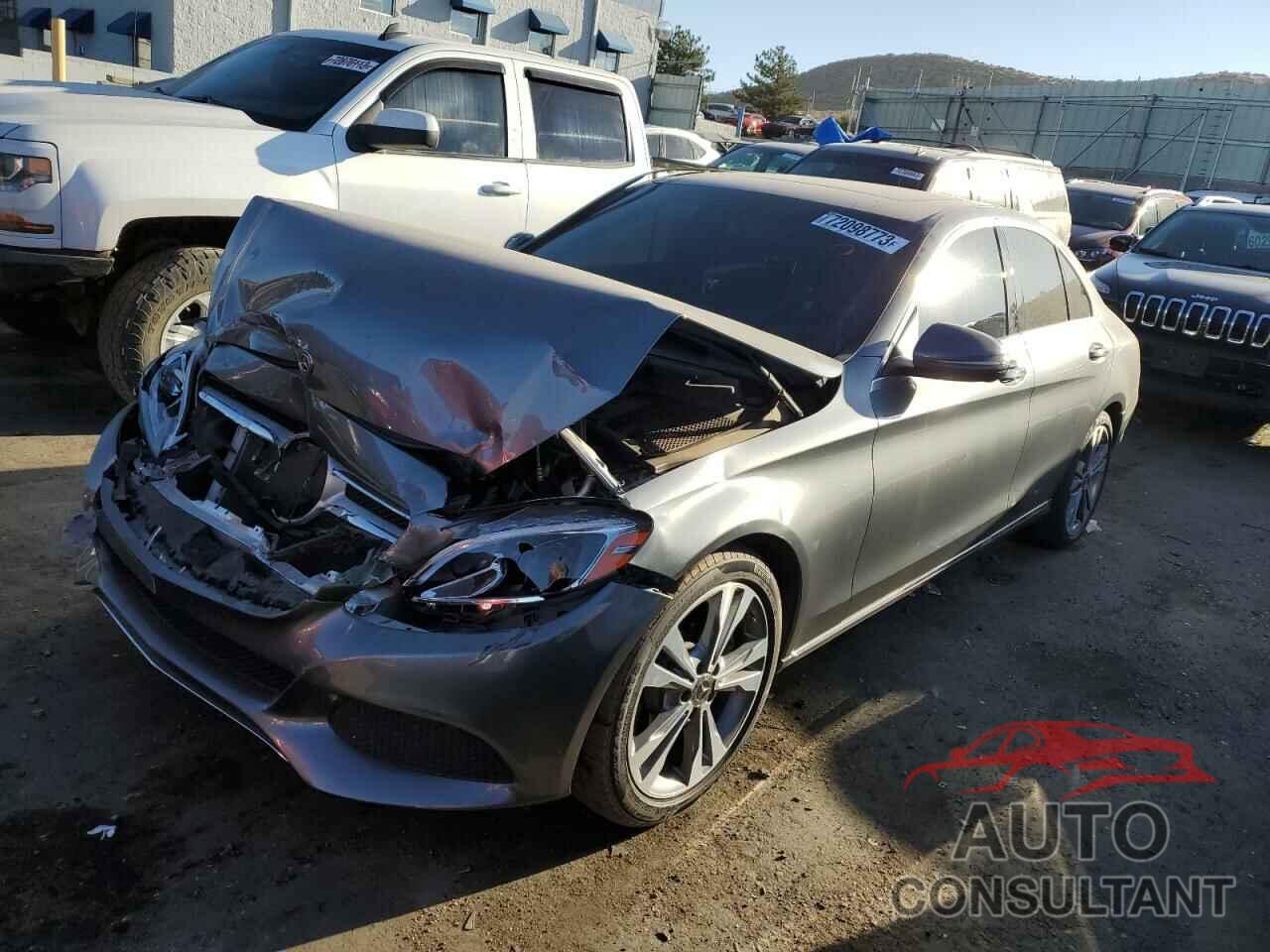 MERCEDES-BENZ C-CLASS 2018 - 55SWF4JB8JU271440