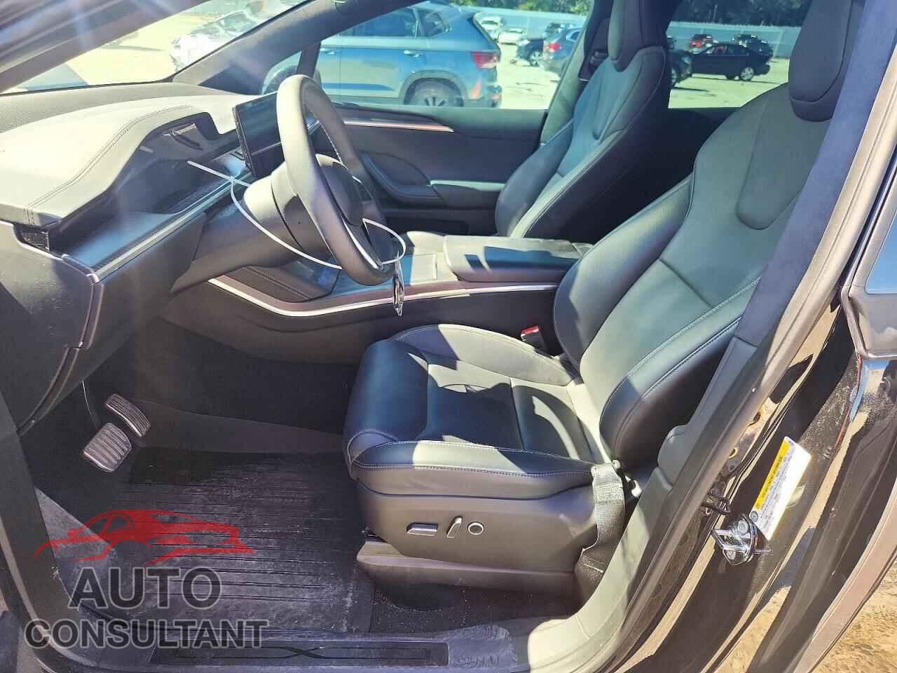 TESLA MODEL X 2024 - 7SAXCBE67RF446324