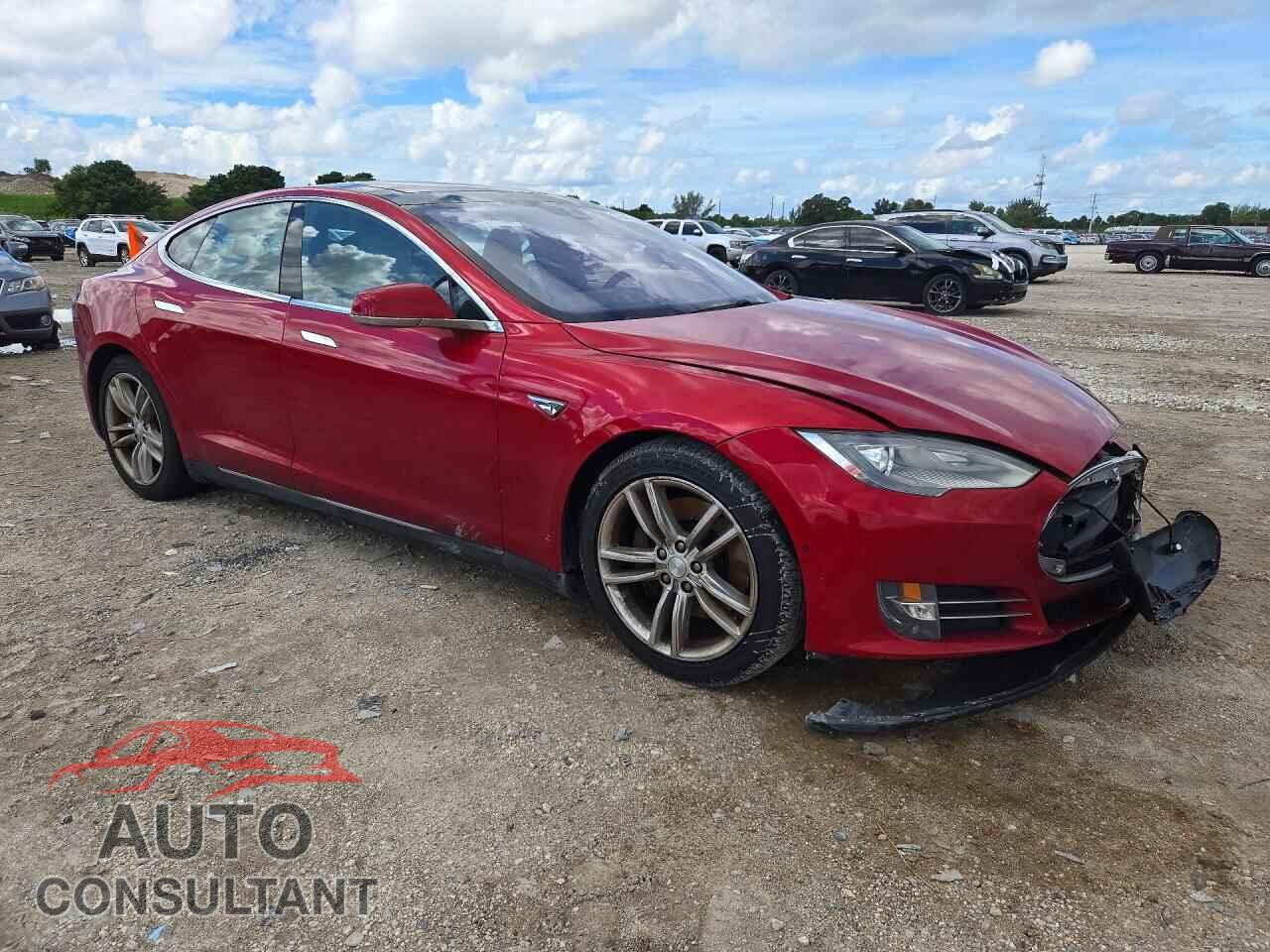 TESLA MODEL S 2015 - 5YJSA1V23FF097565