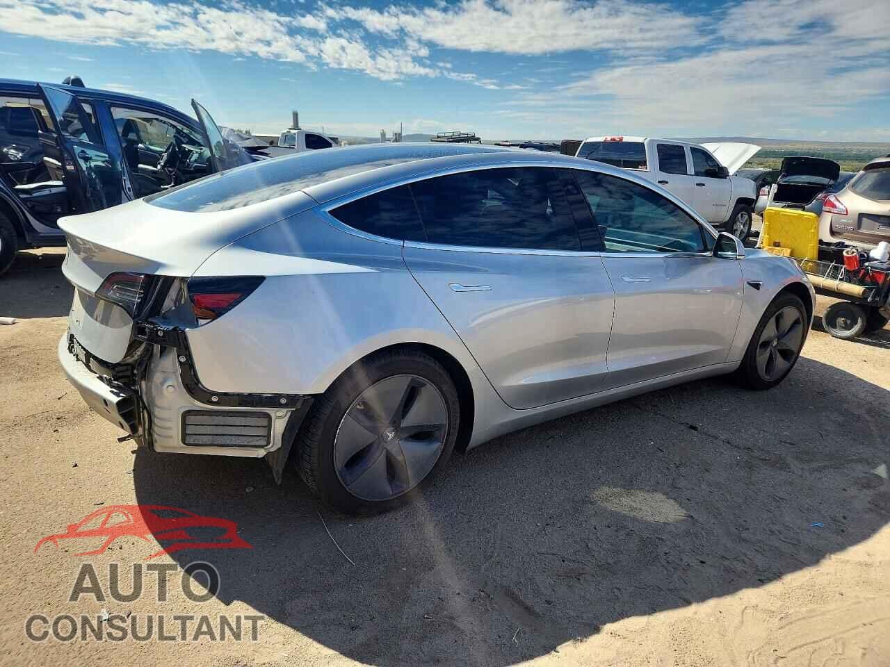 TESLA MODEL 3 2018 - 5YJ3E1EA6JF095351