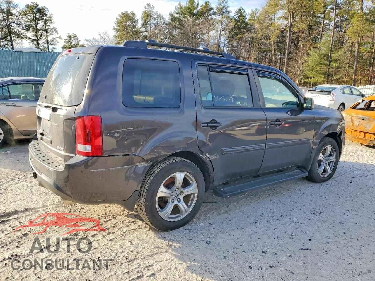 HONDA PILOT 2013 - 5FNYF4H73DB003184