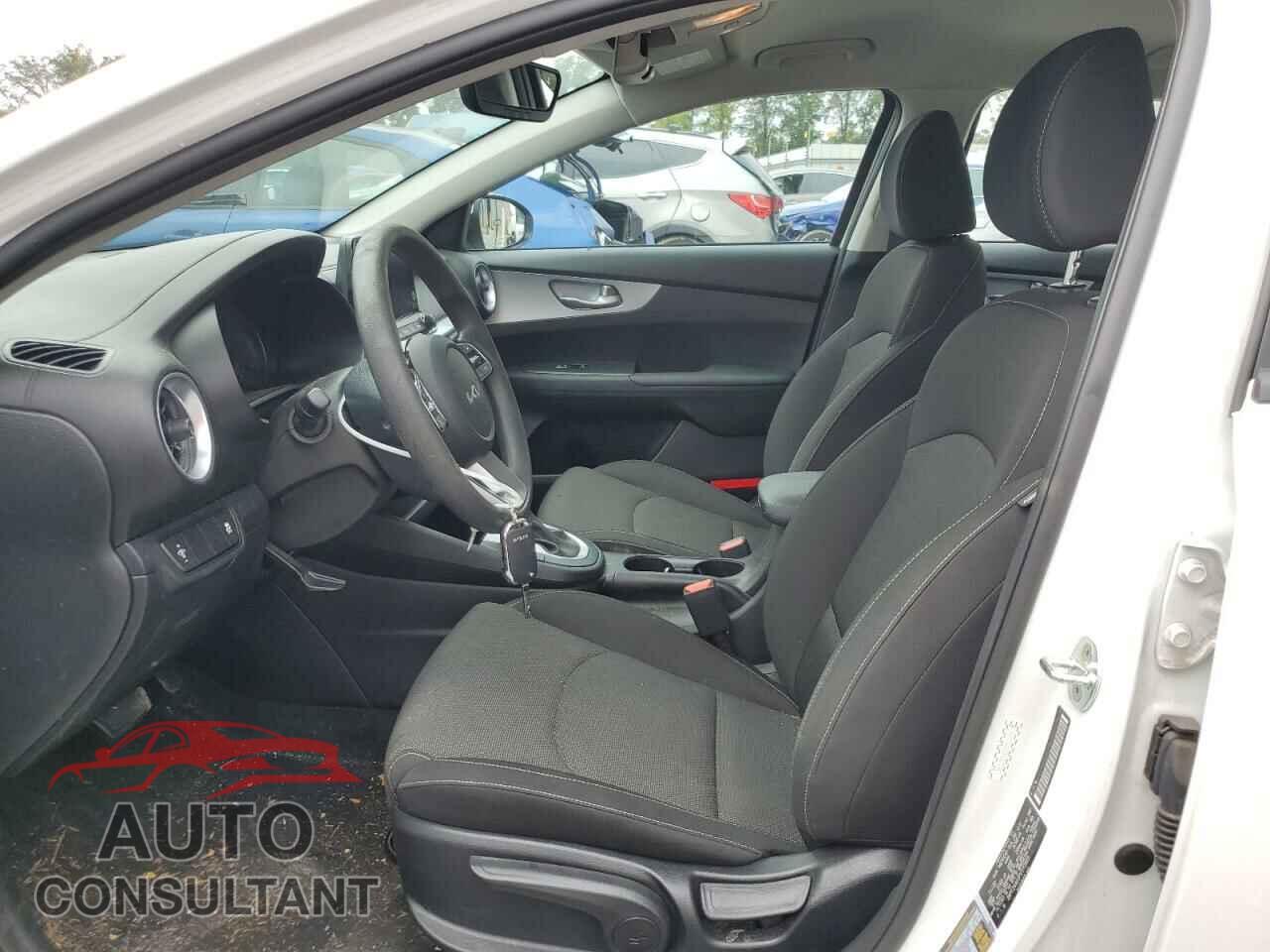 KIA FORTE 2023 - 3KPF24AD3PE572565