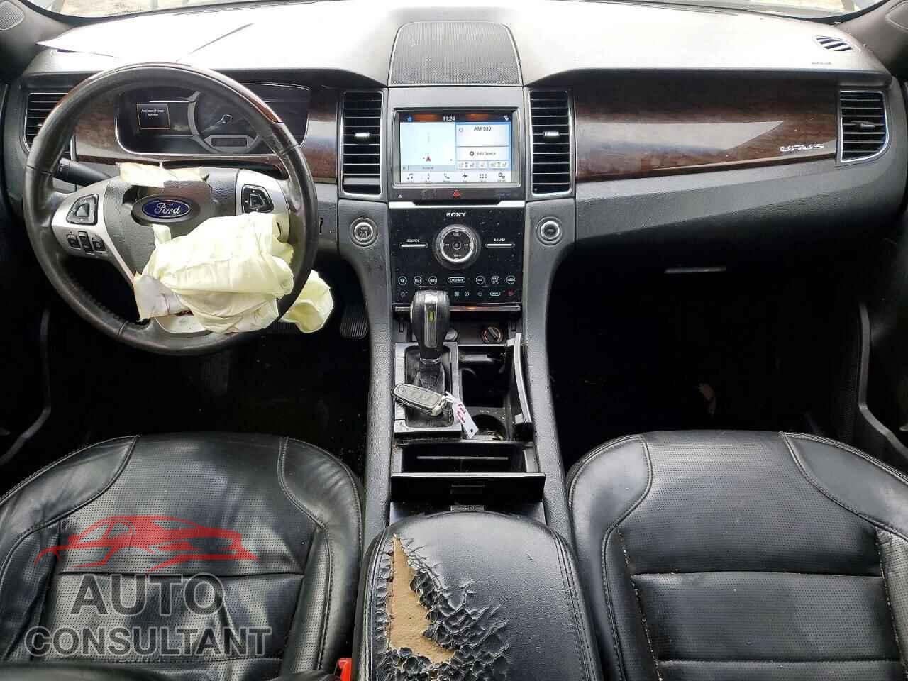 FORD TAURUS 2017 - 1FAHP2J8XHG131072