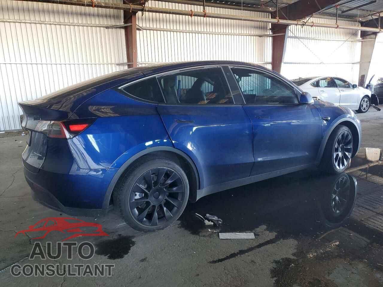 TESLA MODEL Y 2023 - 7SAYGDEE5PA099100