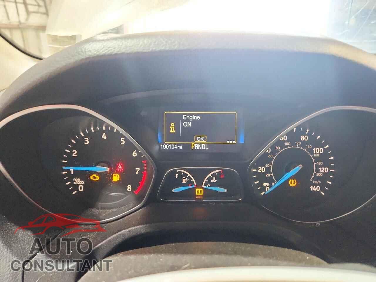 FORD FOCUS 2015 - 1FADP3F29FL231242