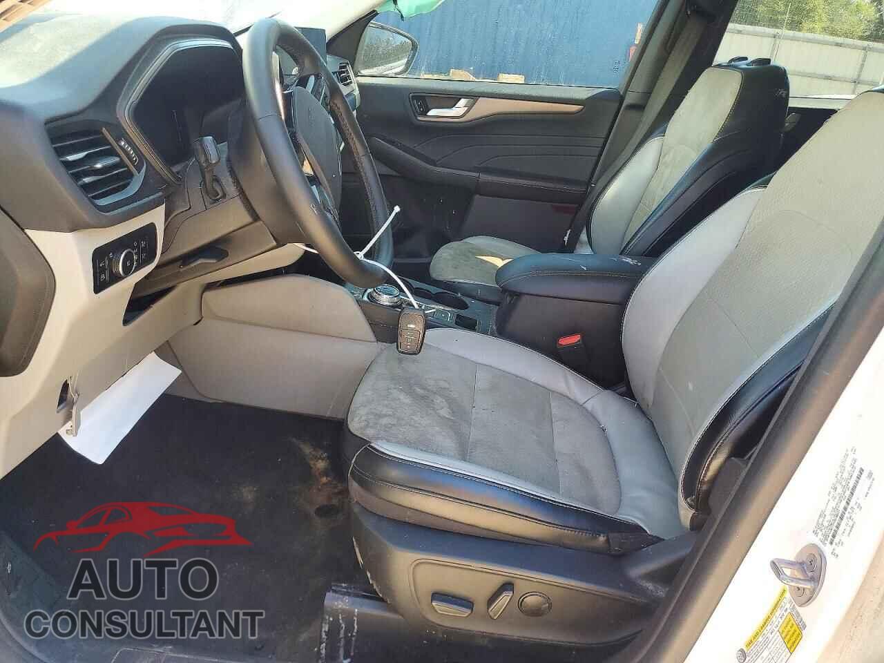 FORD ESCAPE 2023 - 1FMCU0E13PUB46801