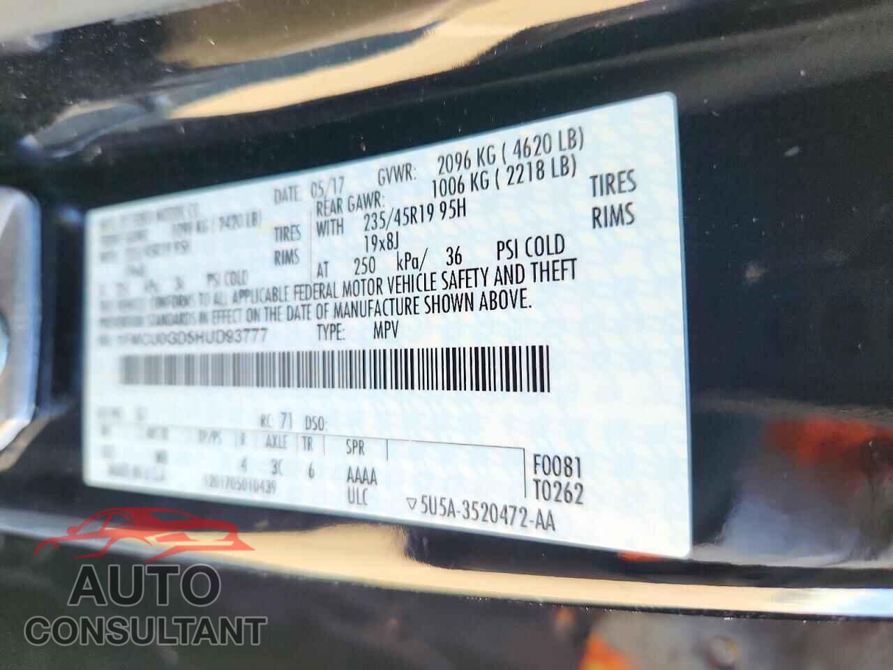 FORD ESCAPE 2017 - 1FMCU0GD5HUD93777
