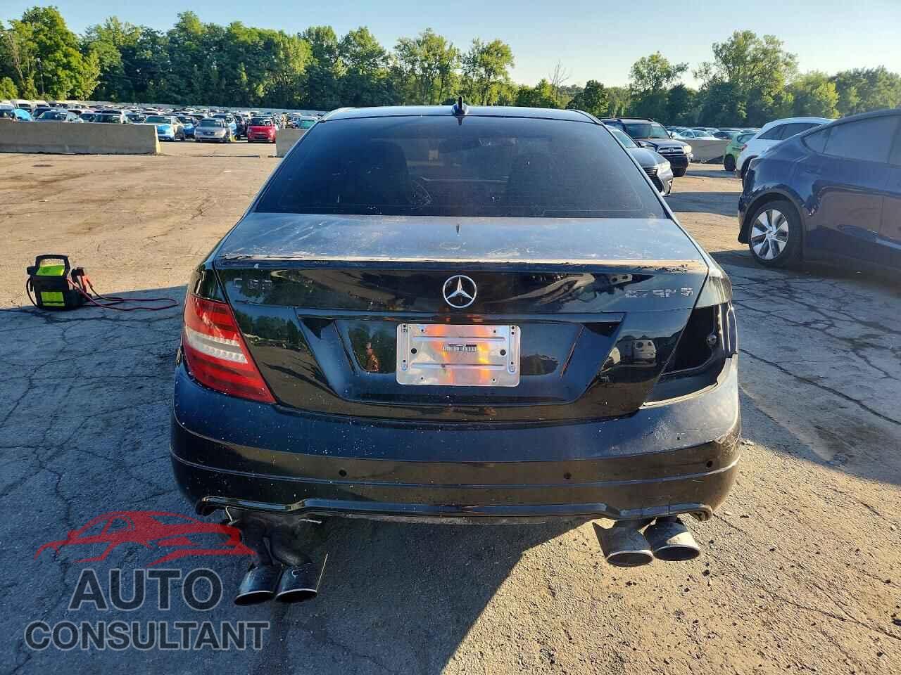 MERCEDES-BENZ C-CLASS 2013 - WDDGF7HB8DA840268