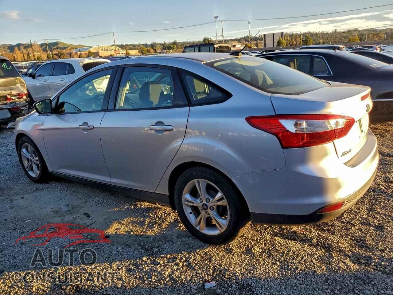 FORD FOCUS 2014 - 1FADP3F25EL327500